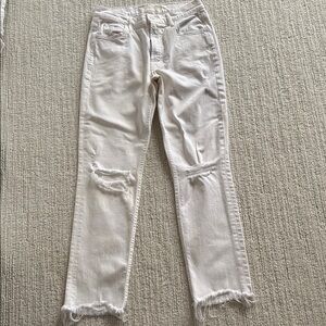 Mother Women's white Distressed Jeans size 27.  Inseam 27 1/2 in